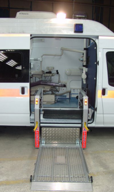 Mobile Dental HealthCare Vehicle